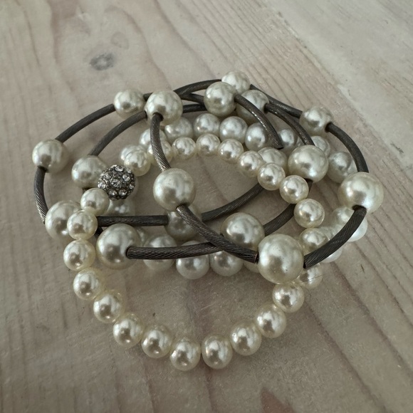 Faux pearl stacker bracelets - Picture 3 of 3